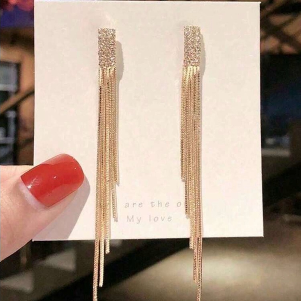 Elegant Gold Dangle Earrings